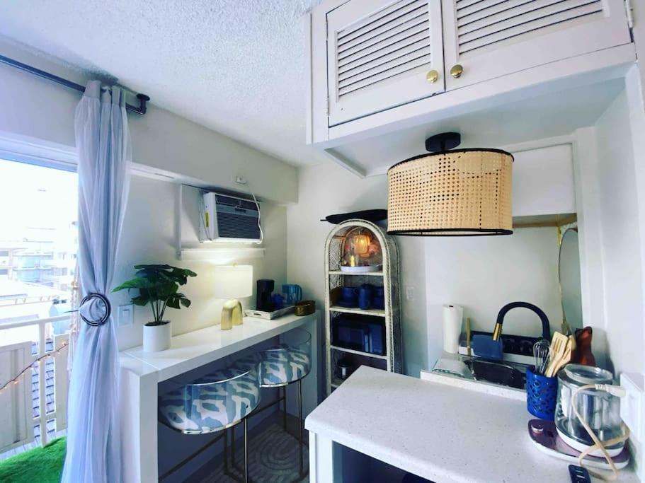 Seashore Waikiki Studio 1 Block From A Beach No Resort Fees Honolulu Eksteriør billede