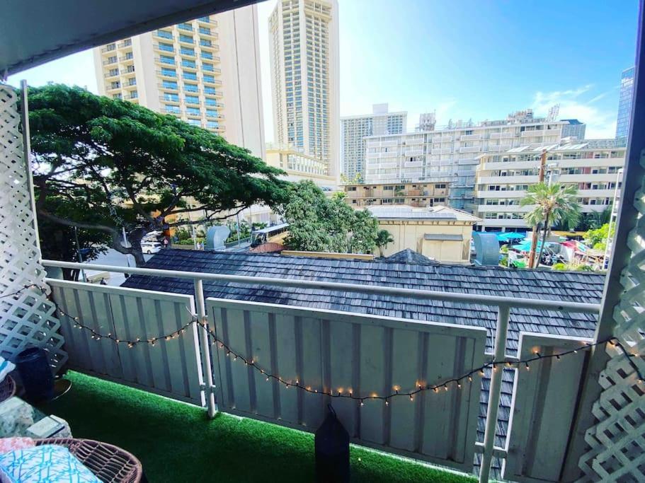 Seashore Waikiki Studio 1 Block From A Beach No Resort Fees Honolulu Eksteriør billede