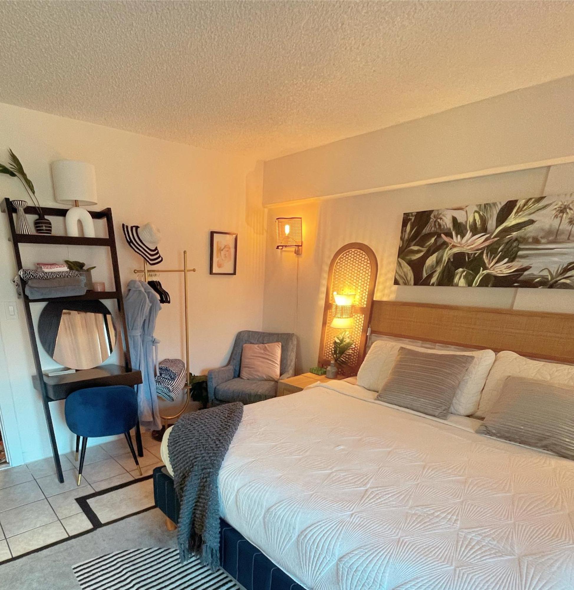 Seashore Waikiki Studio 1 Block From A Beach No Resort Fees Honolulu Eksteriør billede